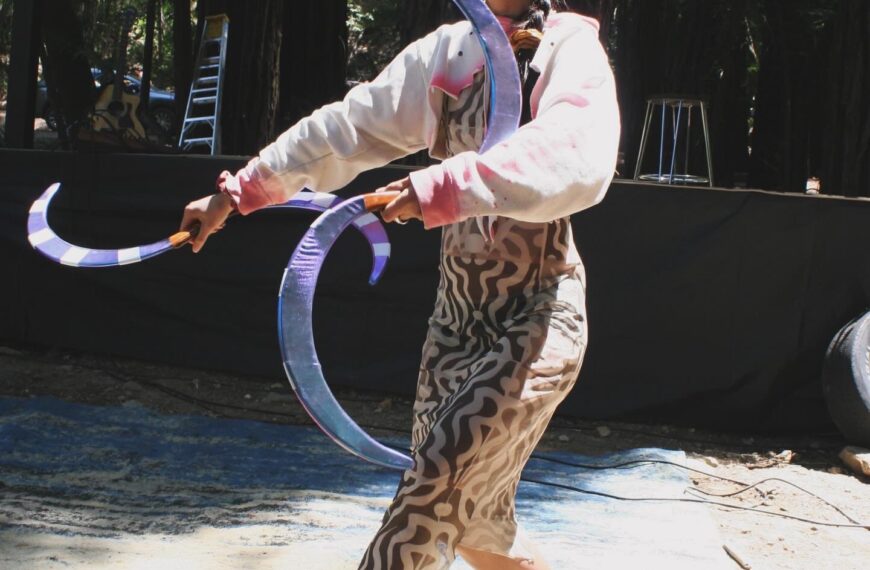Connie performing with buugeng